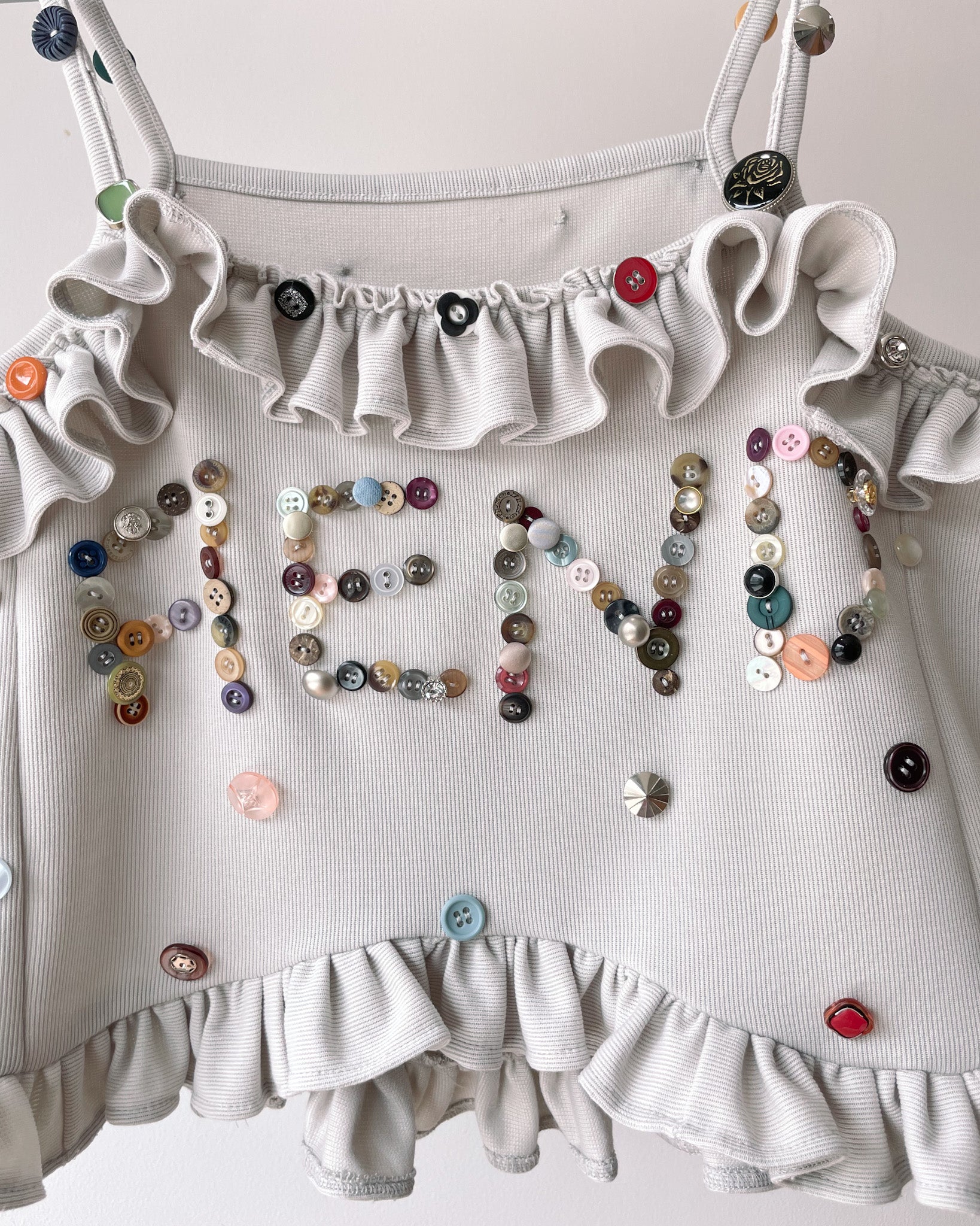 Buttons Mini Top